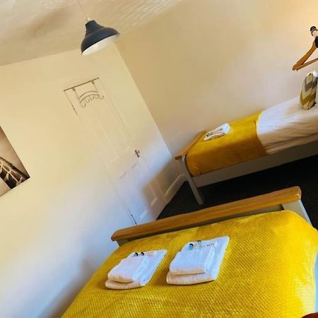 Villa Goldcroft Abertillery Esterno foto
