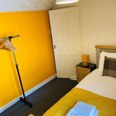 Villa Goldcroft Abertillery Esterno foto