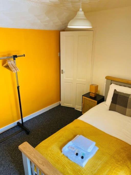 Villa Goldcroft Abertillery Esterno foto