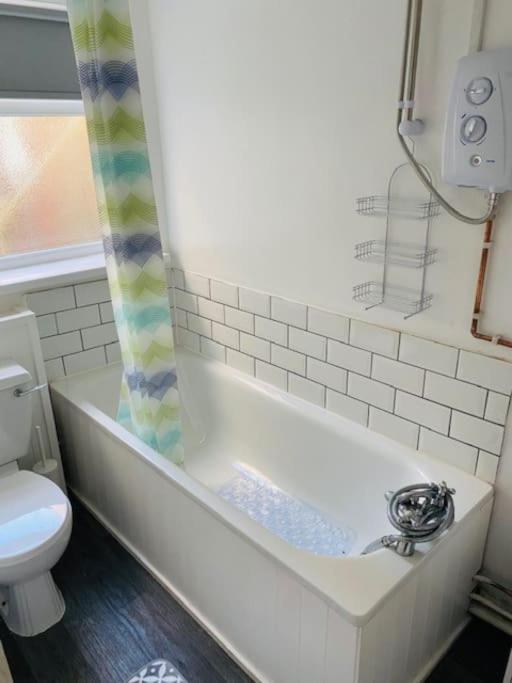 Villa Goldcroft Abertillery Esterno foto